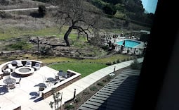 Hampton Inn & Suites